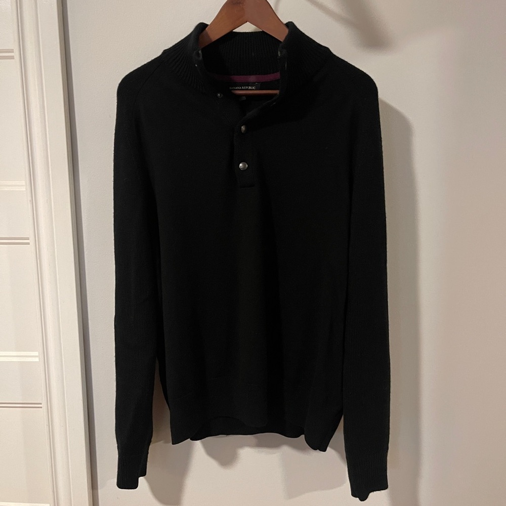 Men’s pullover cardigan like new